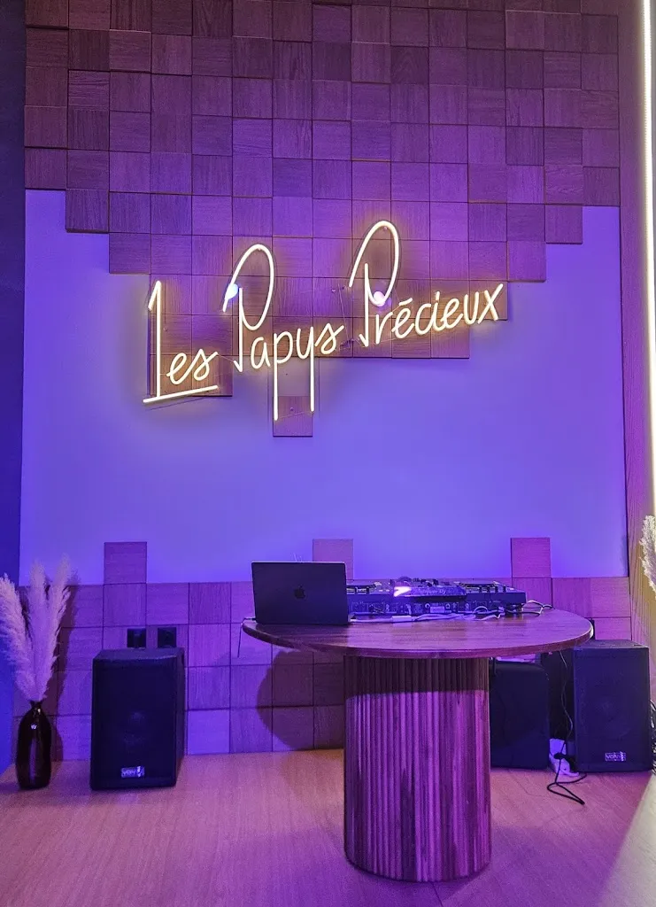 Ludovic Hoarau_Les Papys Précieux_Saint-Avertin_review