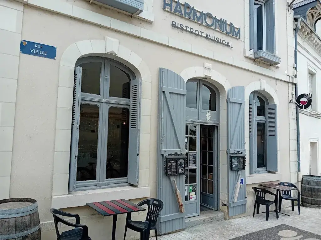 Harmonium_Véretz_slider_image_3