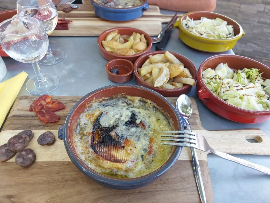 Le Saint Julien Restaurant Bar à Vin Bar à cocktails_Buis-les-Baronnies_slider_image_2