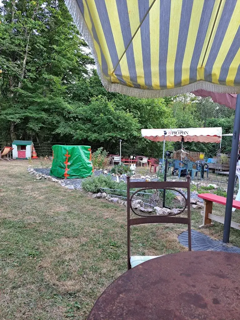 Les marivoles Restaurant in Henrichemont