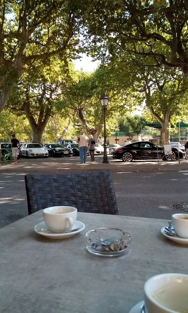 Quentin Pignol_Bar Les Passions_Buis-les-Baronnies_review