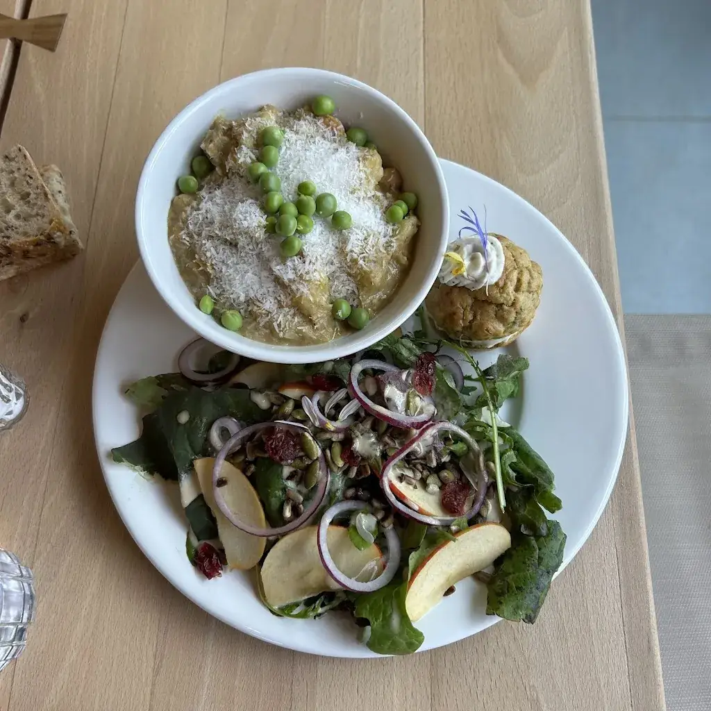 Frederique Beaudoin_L'Aigre Douce_Henrichemont_review