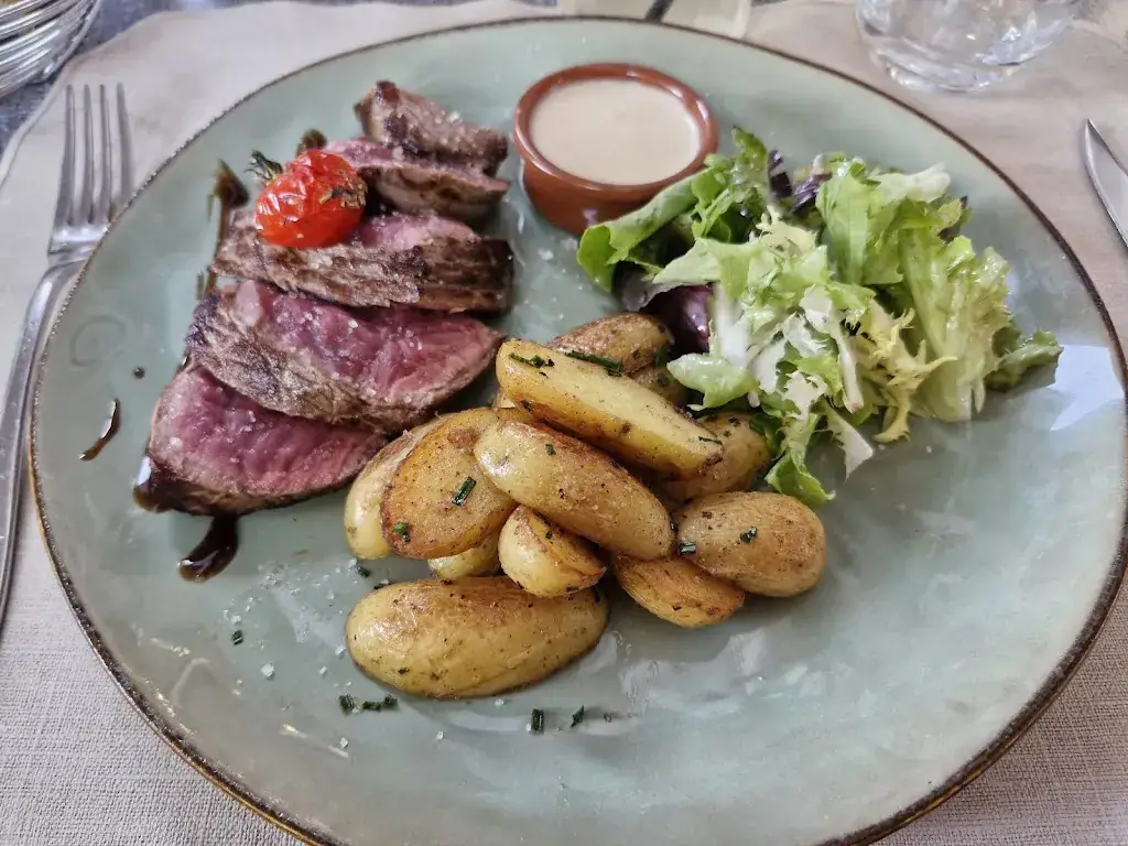 Le Péché Mignon_Vignoux-sous-les-Aix_slider_image_3