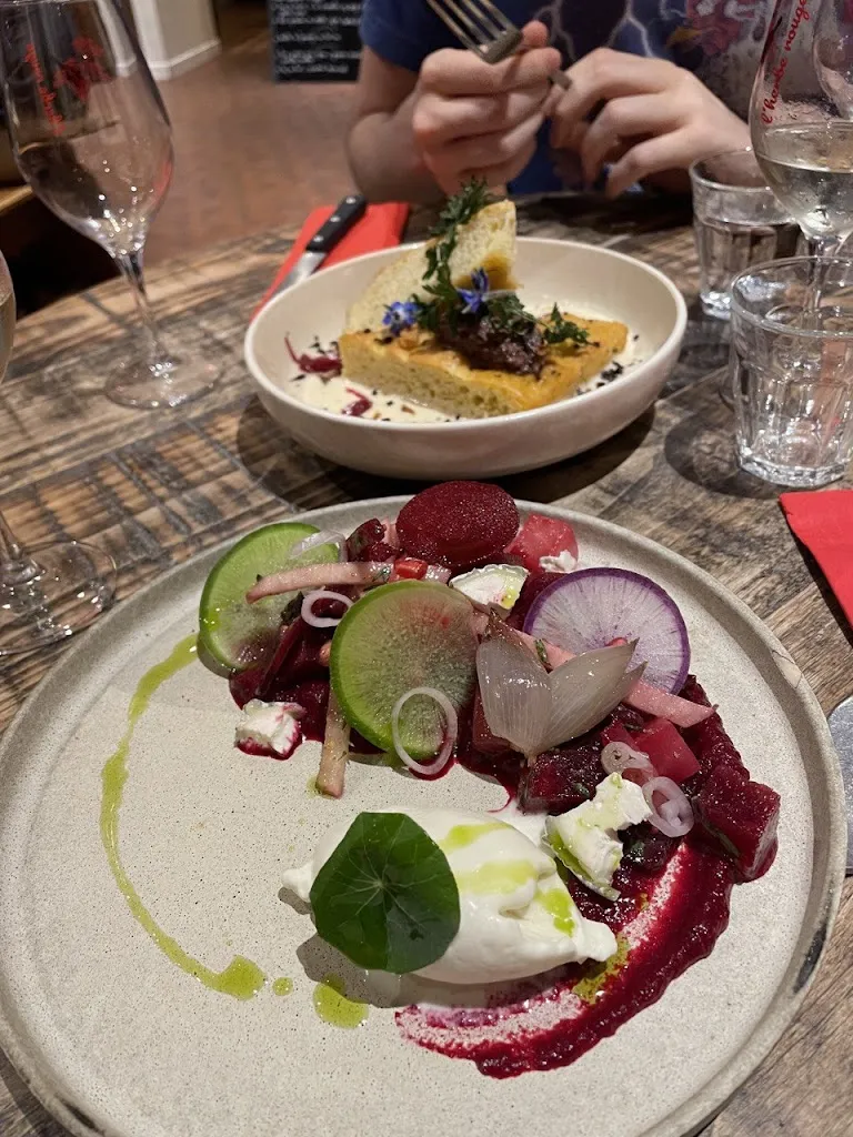 Yasha Rise_L Herbe Rouge Auberge de Campagne_Valaire_review