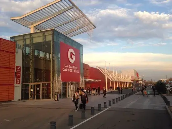 Léane_La Galerie - La Riche_Riche_review