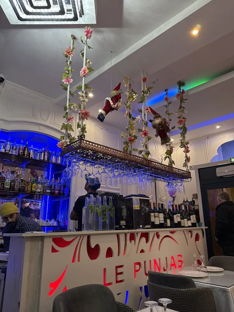 Dawat Indian Restaurant_Chartres_slider_image_2