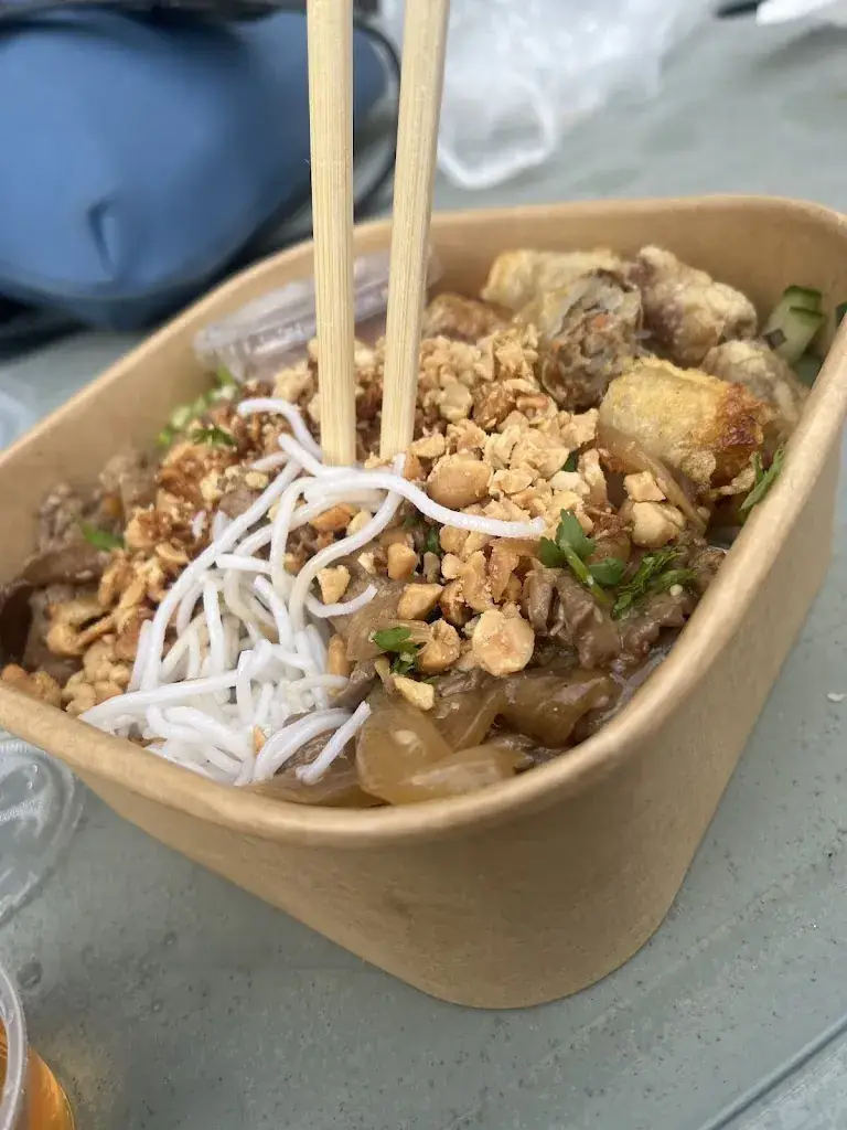 Menu_Banh Mi Lê sandwich vietnamien_Chartres_imagen_7