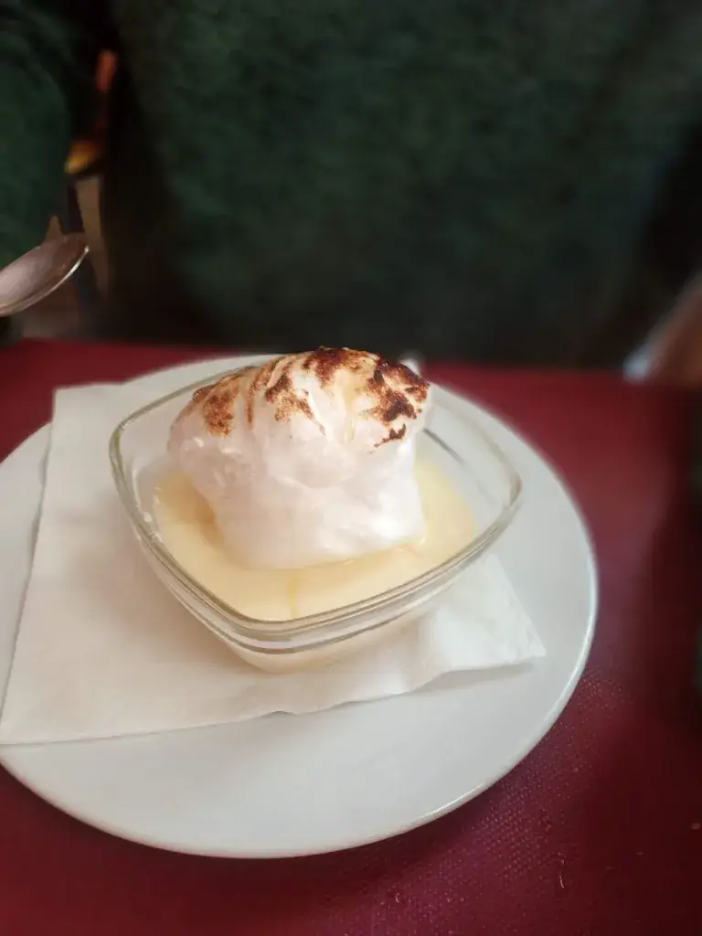 Susan Stone_Chez Grand'Ma_Grand-Pressigny_review