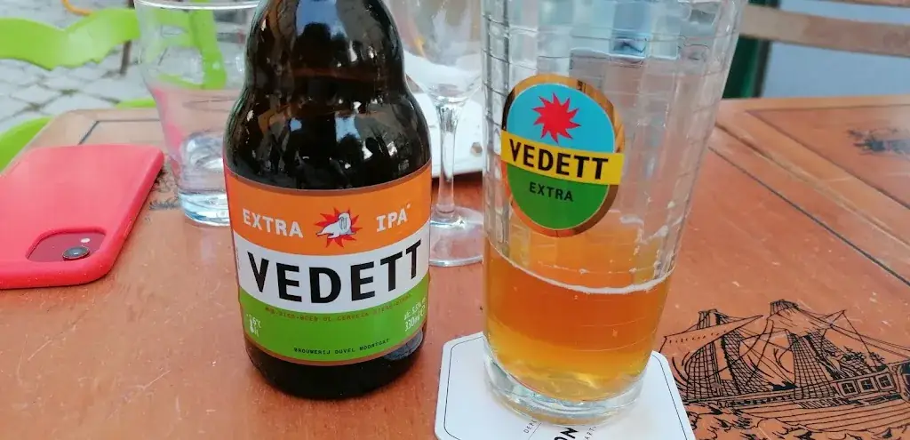 Dave Brown_La Cabane_Grand-Pressigny_review