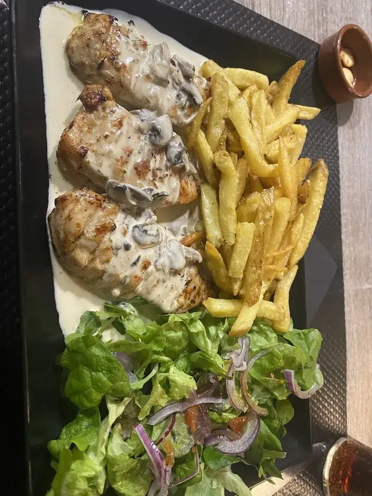 Priscillia Topolski_La Belle Équipe_Levroux_review