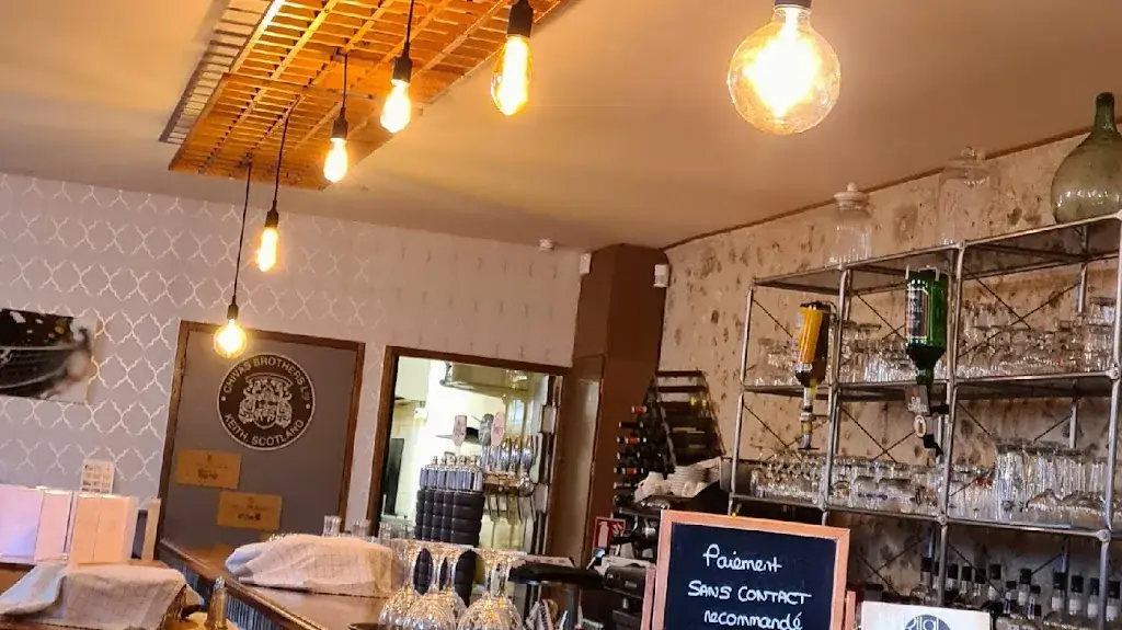 Le Rital Café restaurant in Loupe