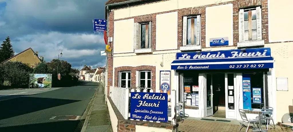 Le Relais Fleuri_Belhomert-Guéhouville_slider_image_1