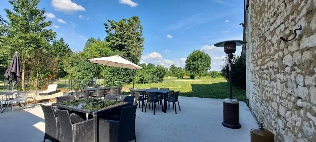 La terrasse_Ligueil_slider_image_3