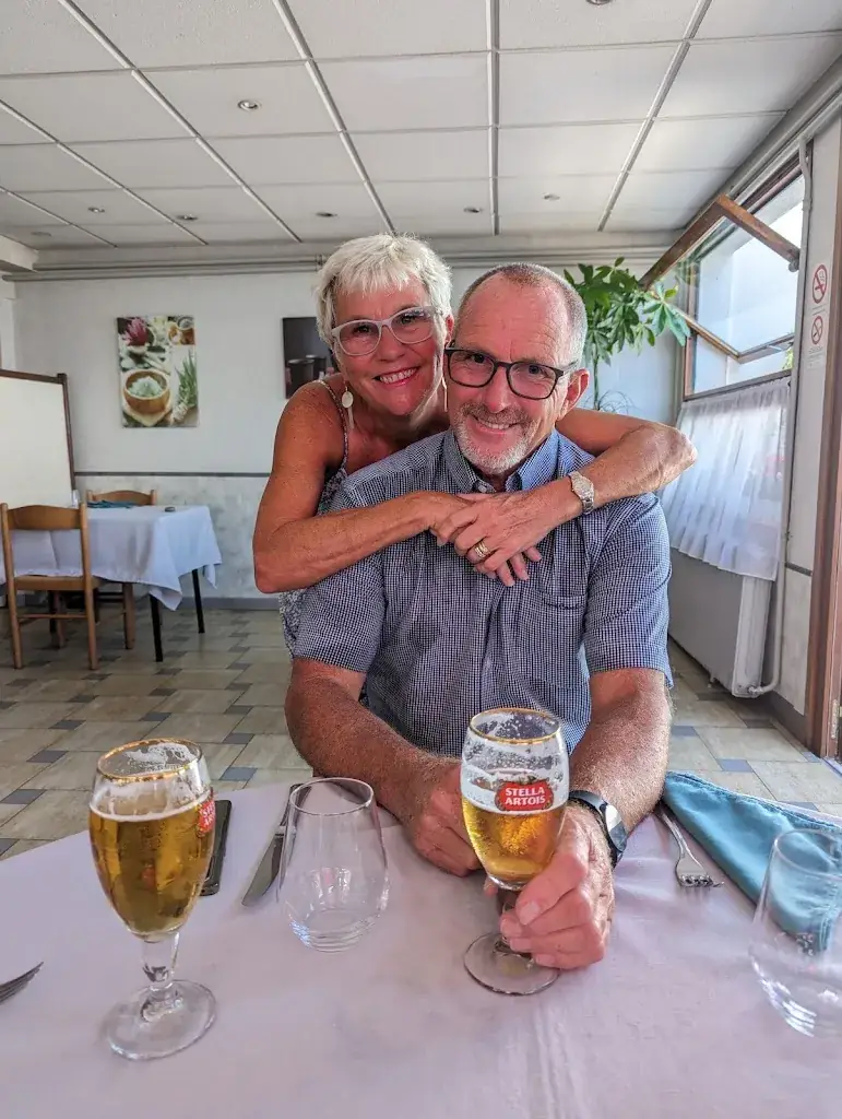 Teresa Sanders_Le Colombier _Ligueil_review