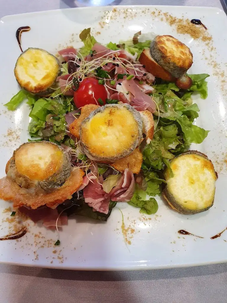 Le Colombier _Ligueil_slider_image_3