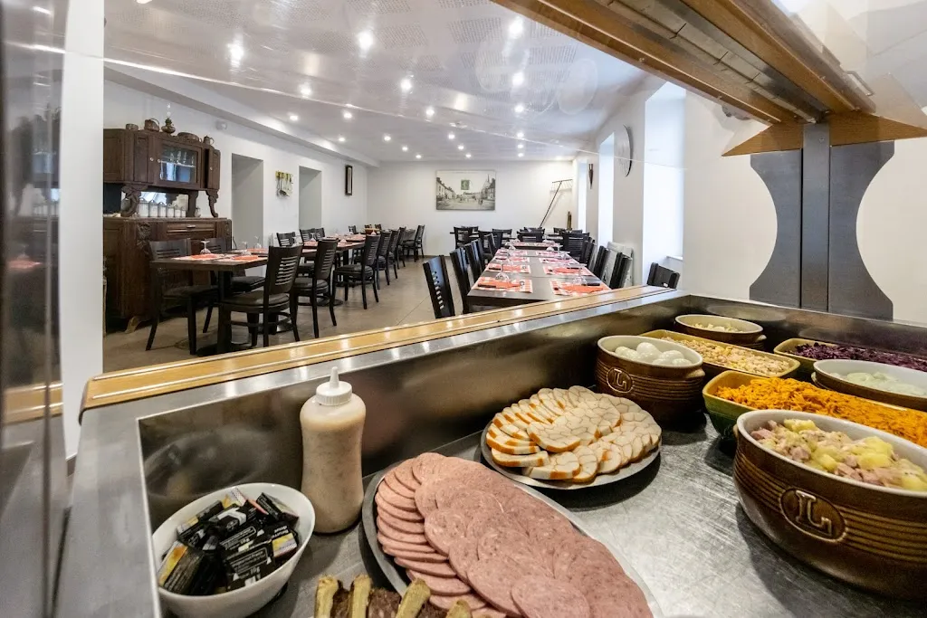 Le Cheval Blanc_Luçay-le-Mâle_slider_image_2