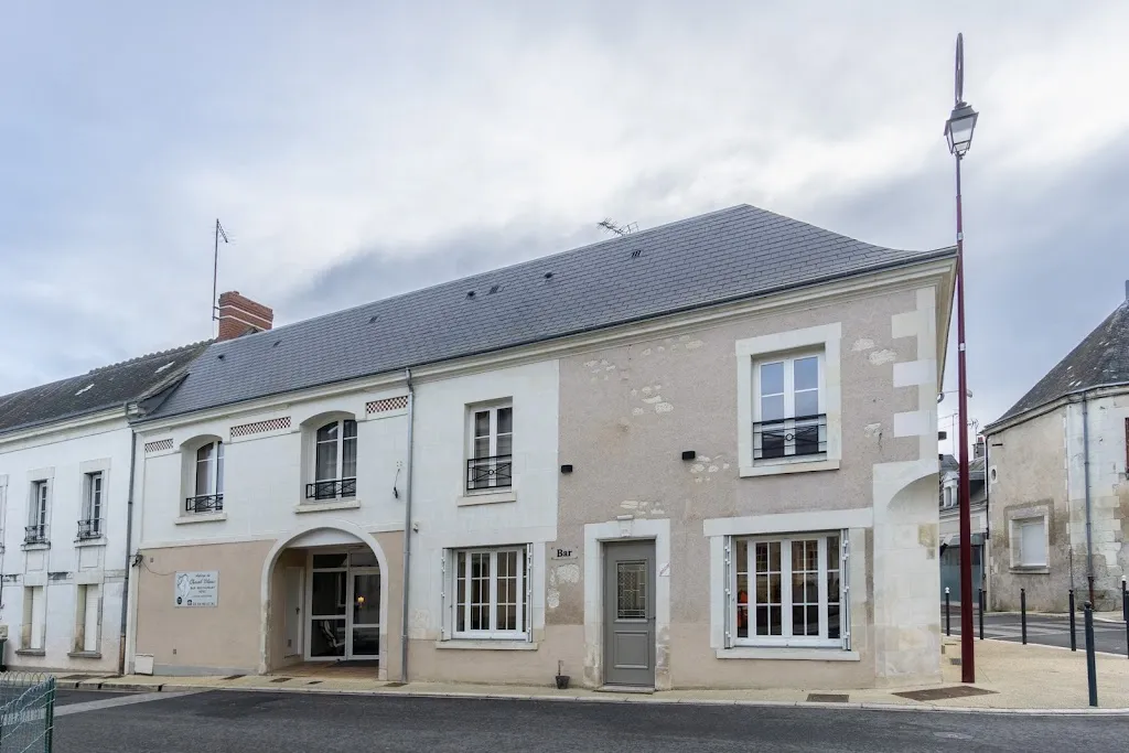 Le Cheval Blanc_Luçay-le-Mâle_slider_image_3