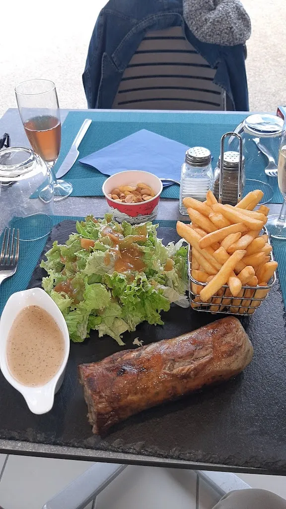 O'fil de l'eau restaurant in Luynes