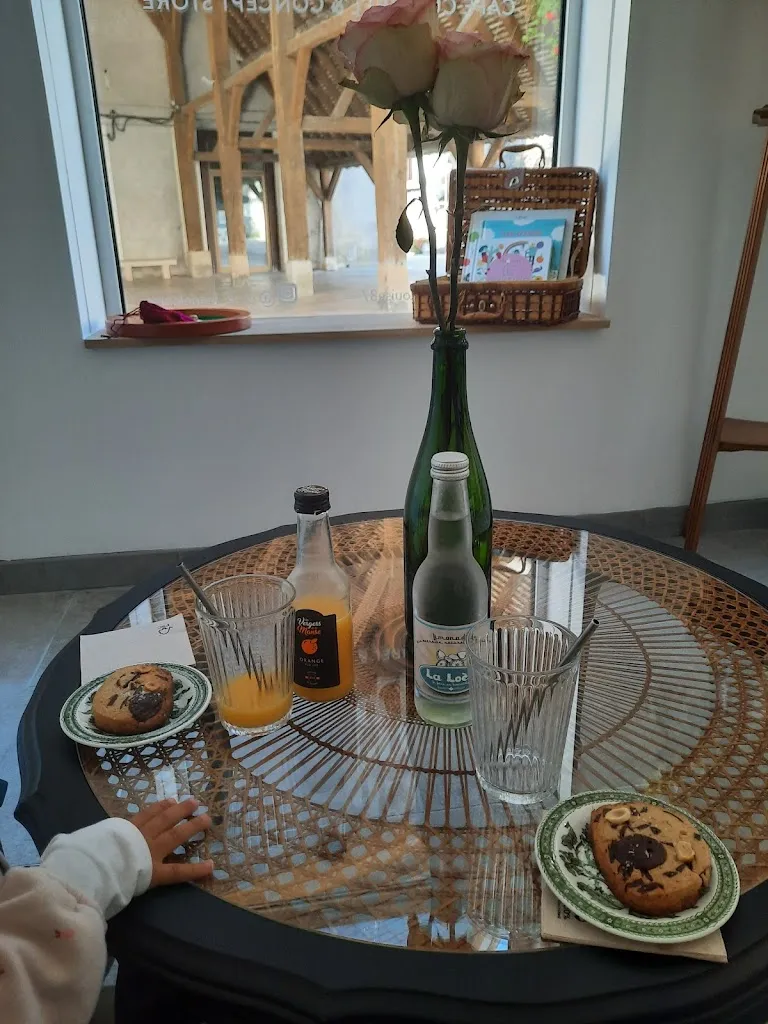 Lorrie Bounoua_Chez Marie-Louise_Luynes_review