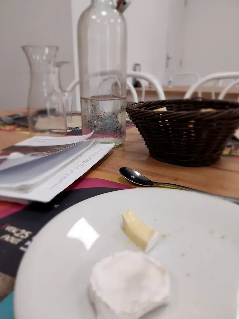 Menu_L'Escale_Mardié_image_2