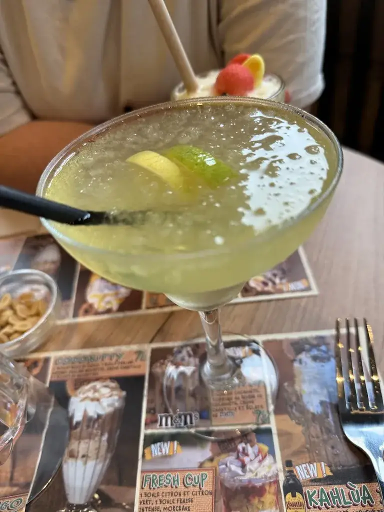 Alex_Oncle Scott's Chartres_Coudray_review