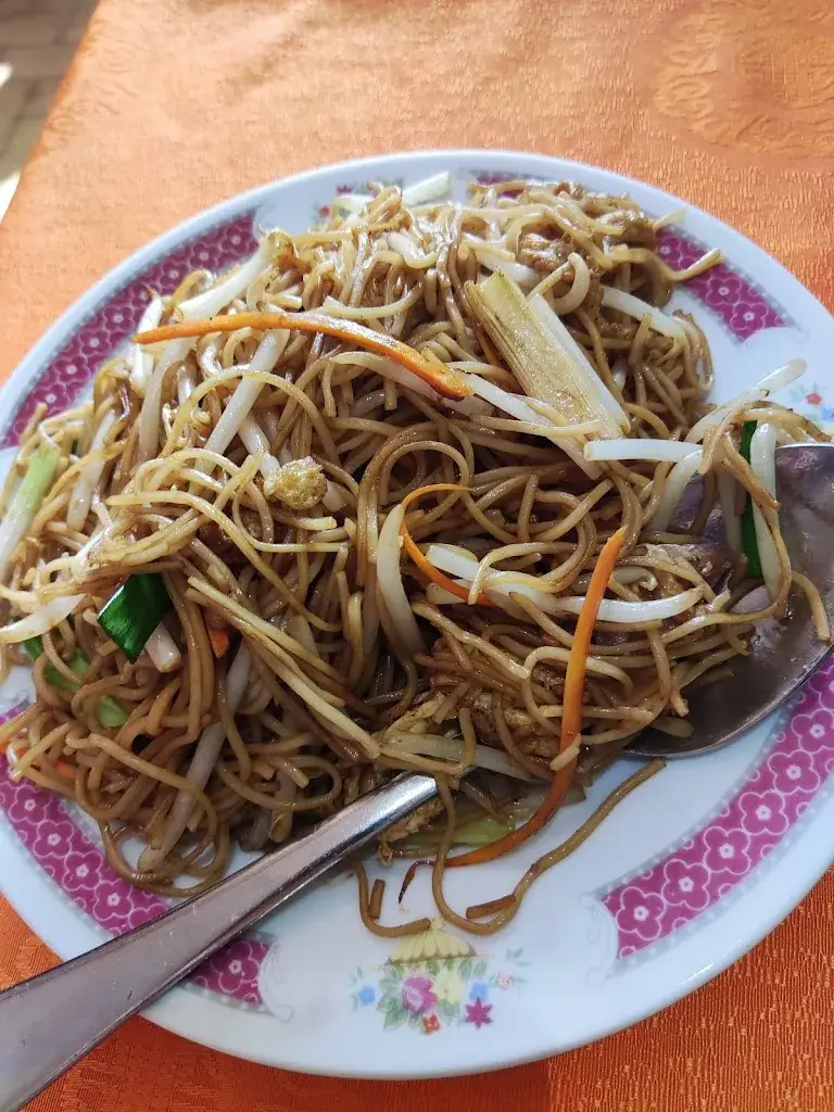 Le Dauphin_Coudray-Montceaux_slider_image_2