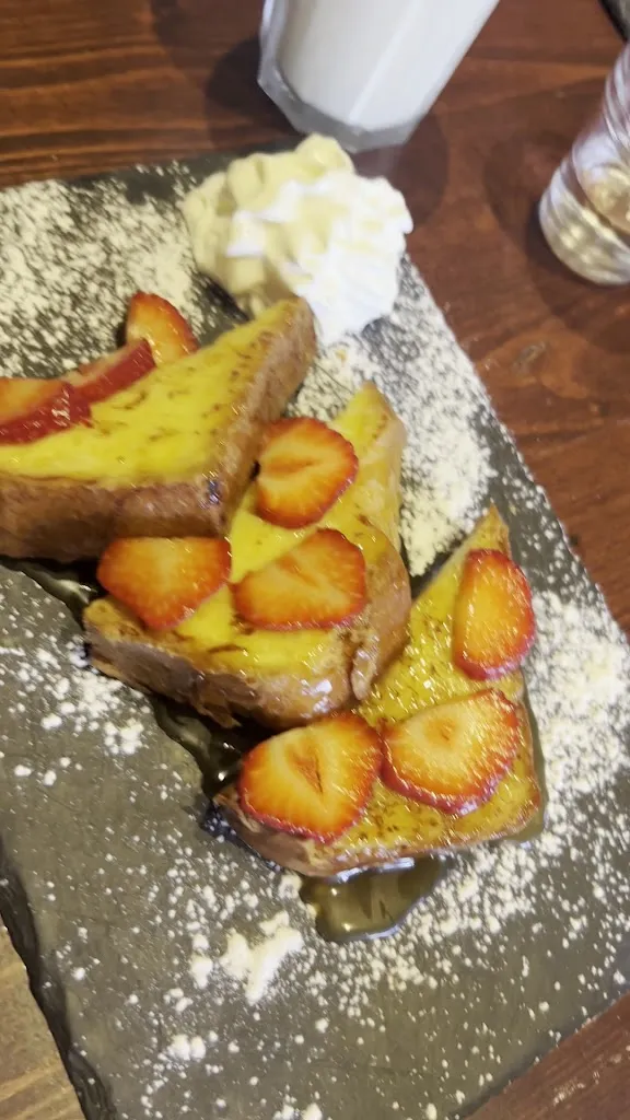 LE BAR À DESSERT BRON_Bron_slider_image_2