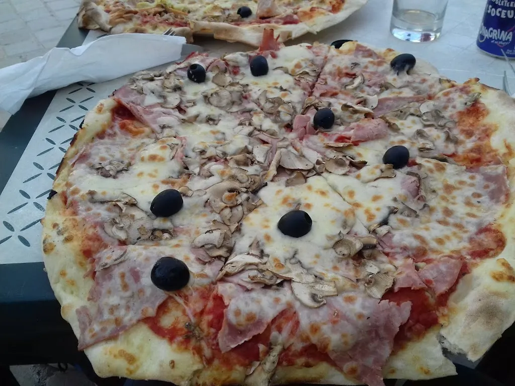 Le Bistrot restaurant in Manthelan