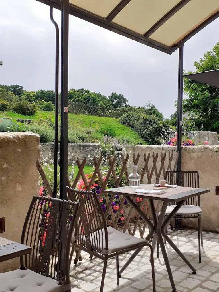 La Table du Prieuré restaurant in Louroux