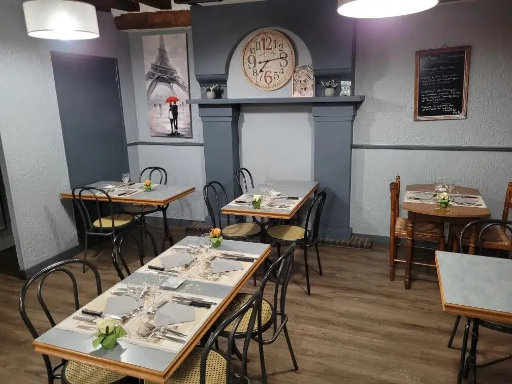 Café de Paris de Maintenon_Maintenon_slider_image_1