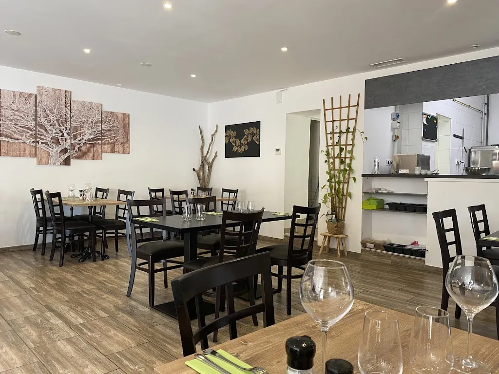 Dana Halkowski_Le petit Margonnais_Margon_review