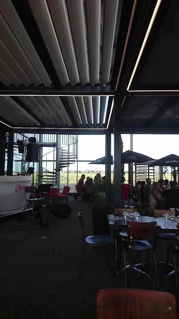 L'AERO_Bron_slider_image_2