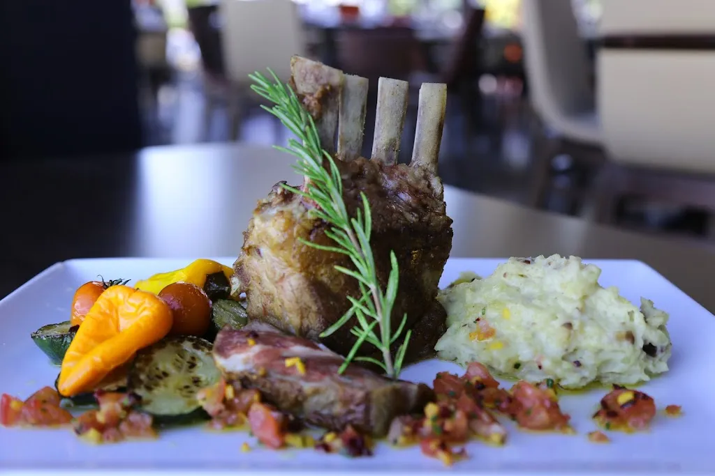 L'AERO_Bron_slider_image_3