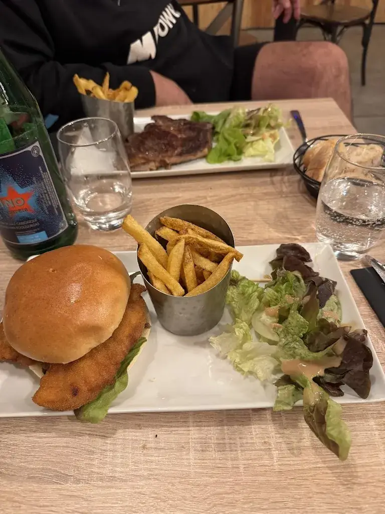 Menu_THE OLD SCHOOL TAVERN_Ville-aux-Dames_image_5