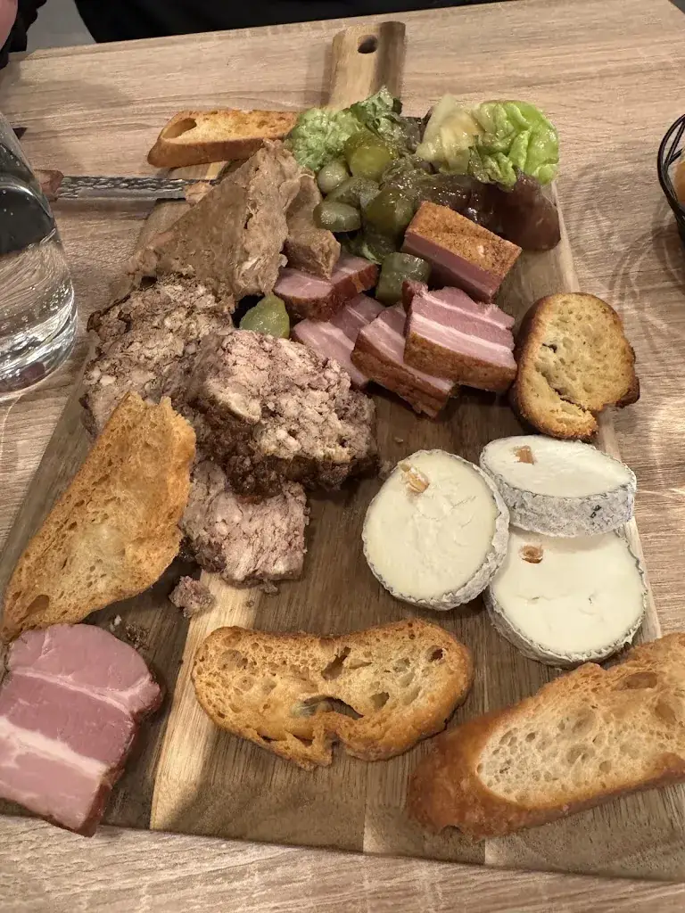 Menu_THE OLD SCHOOL TAVERN_Ville-aux-Dames_image_7