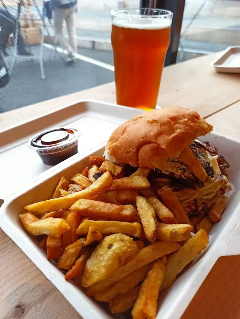 Carol Lionet_Le Twenty's_Ville-aux-Dames_review