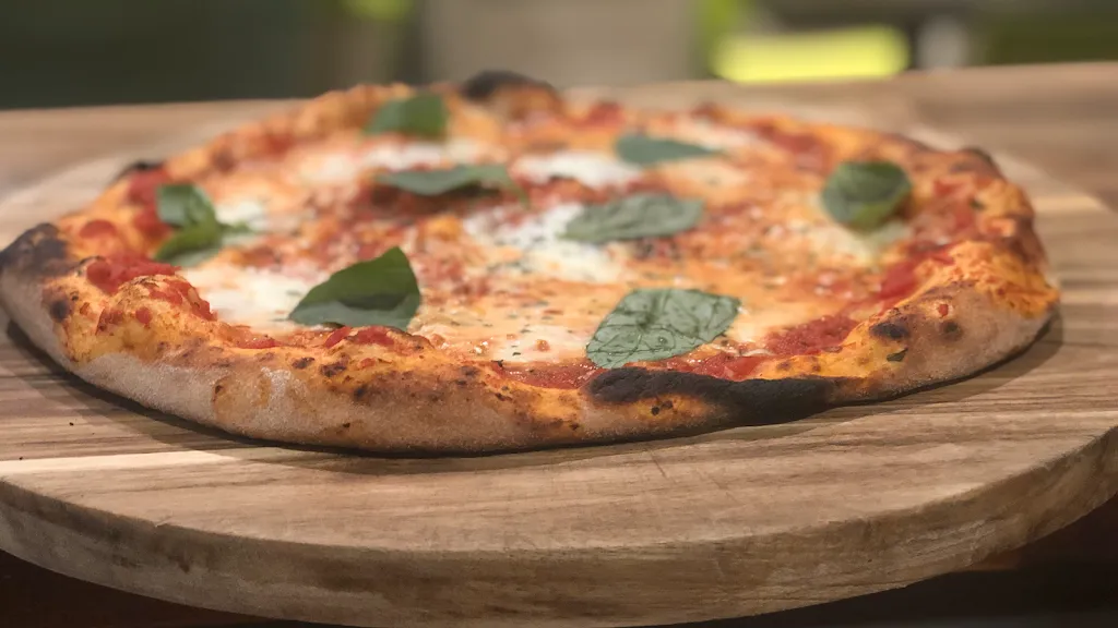 La Case à Pizza_Ville-aux-Dames_slider_image_1