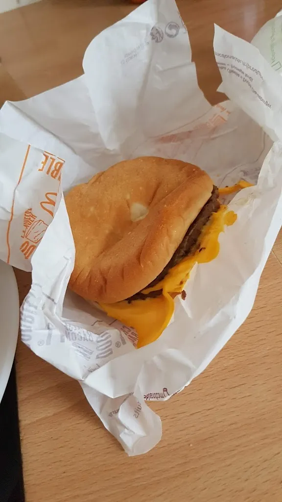 Menu_McDonald's_Ville-aux-Dames_image_1