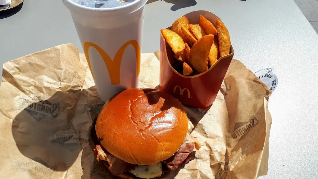 Menu_McDonald's_Ville-aux-Dames_image_3