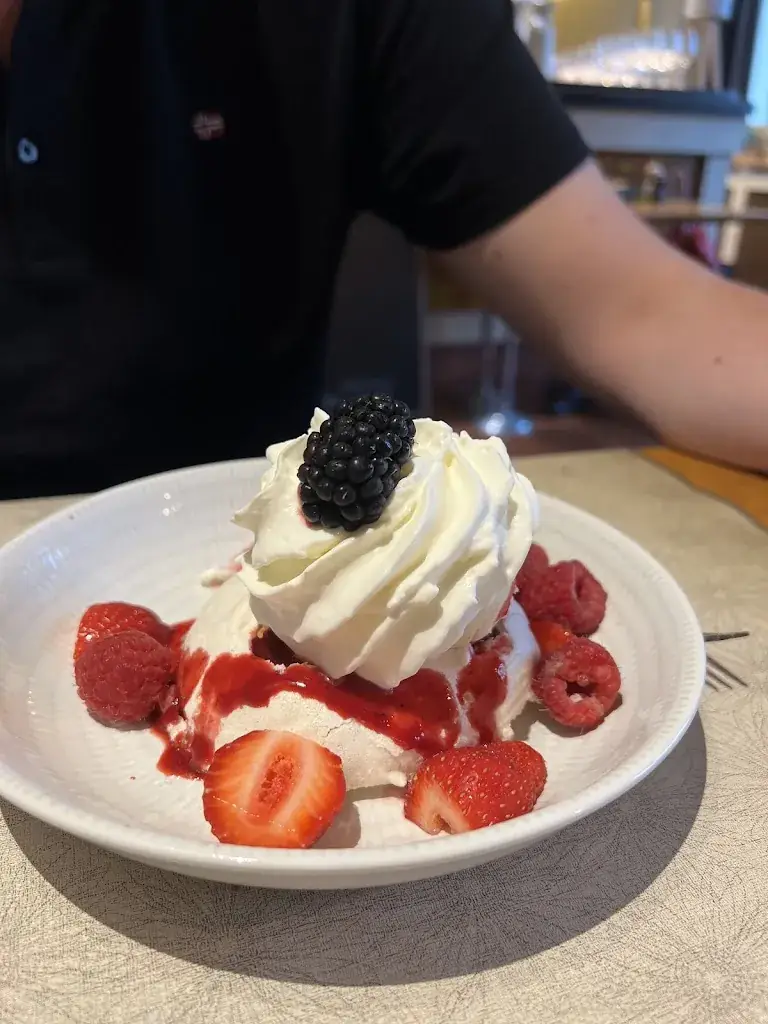 Stylianos Steas_La Table De Joseph_Rochecorbon_review