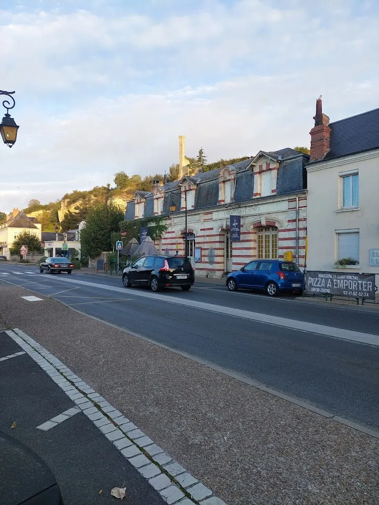 W. P._L'auberge du Croissant_Rochecorbon_recensione