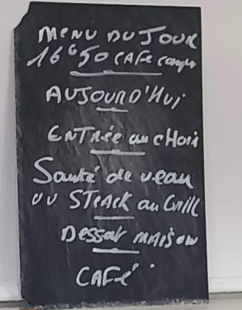 Josette Lacombe_Restaurant Les Platanes_Bron_review