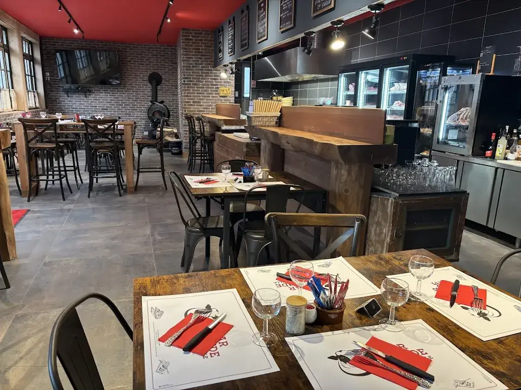 Le bar a viande de la halle_Lorris_slider_image_2