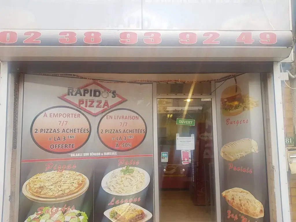 Rapido's Pizza Restaurant in Lorris