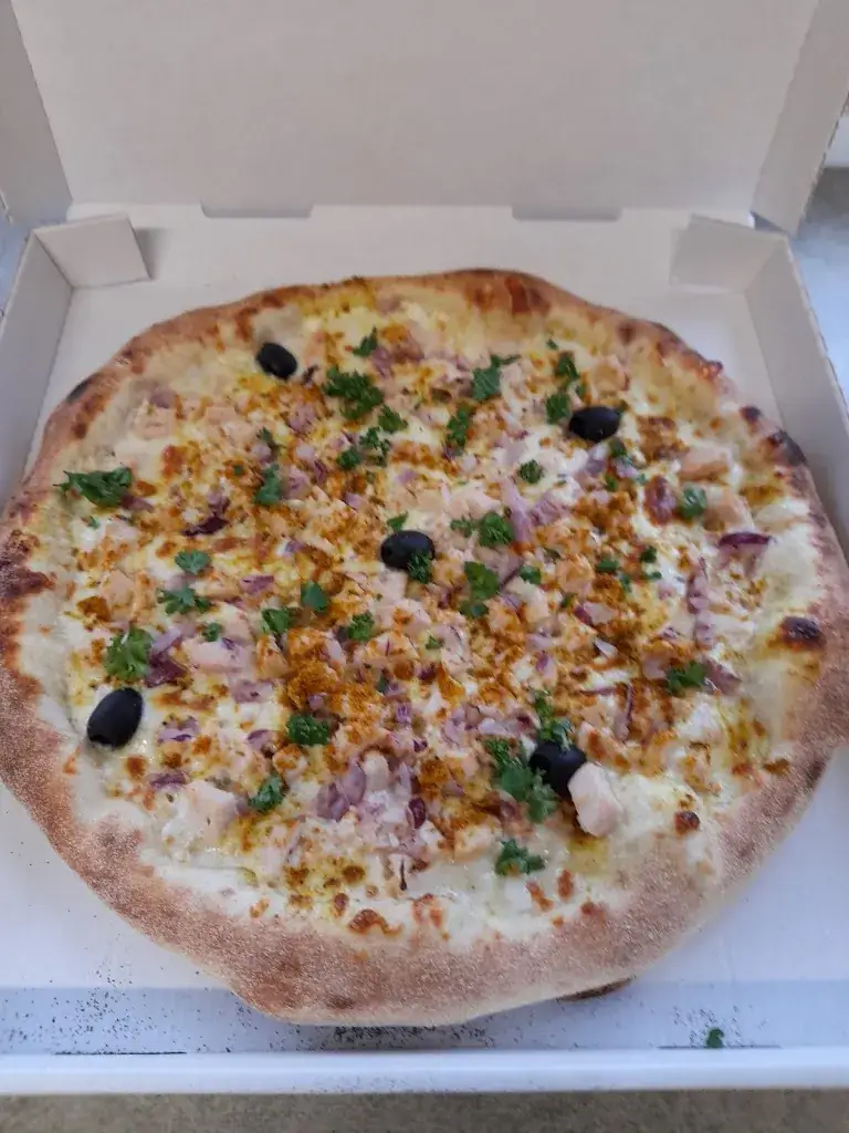 Menu_Pizza Lova_Lorris_image_8