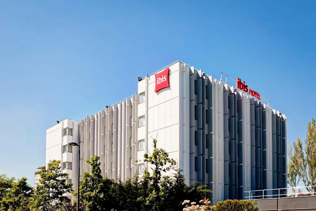 Ibis kitchen Lyon Est Bron_Bron_slider_image_3