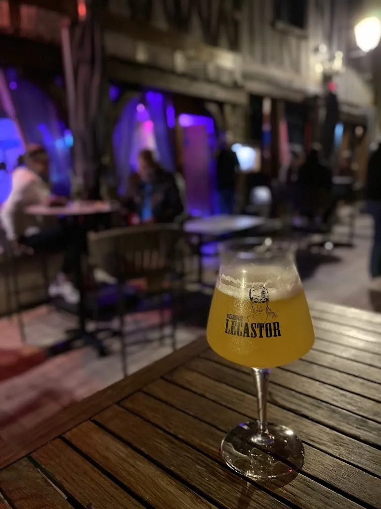 E S_LA SUITE PUB LOUNGE RESTAURANT_Montargis_review