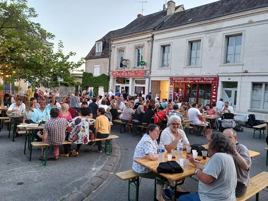 Le Bar de la place_Mézières-en-Brenne_slider_image_3