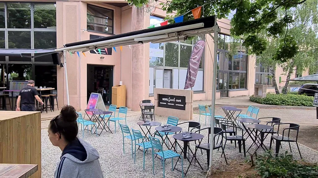 SOUL FOOD CAFE_Bron_slider_image_2