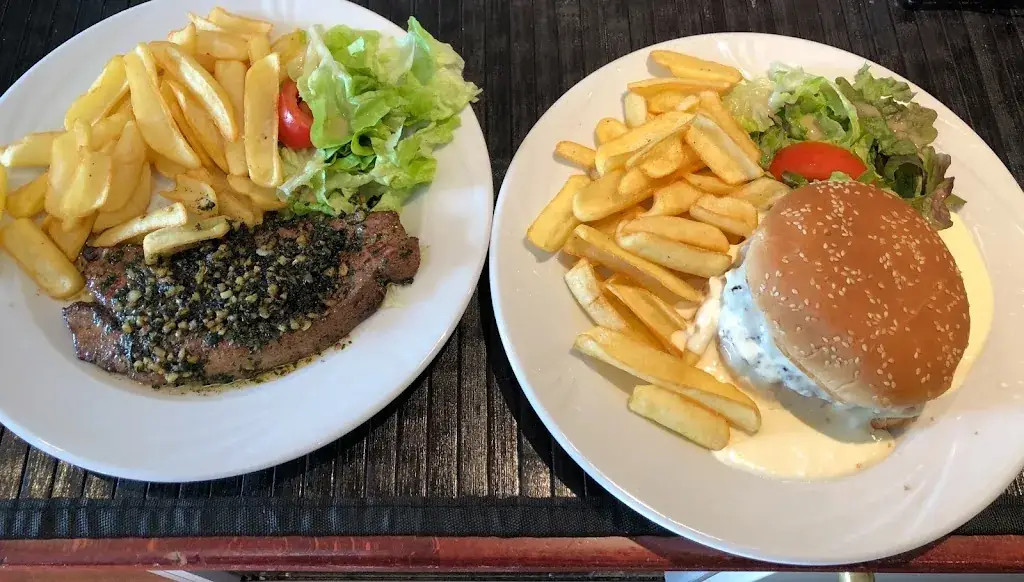 Le Daring_Bron_slider_image_2